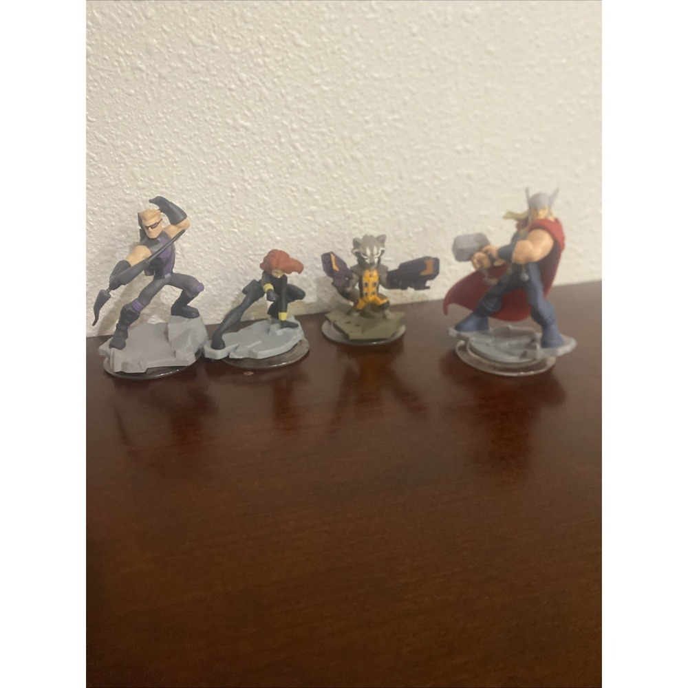 Disney Infinity 2.0 Lot Of 4 Thor, Black Widow, Hawkeye, And Rocket Raccoon